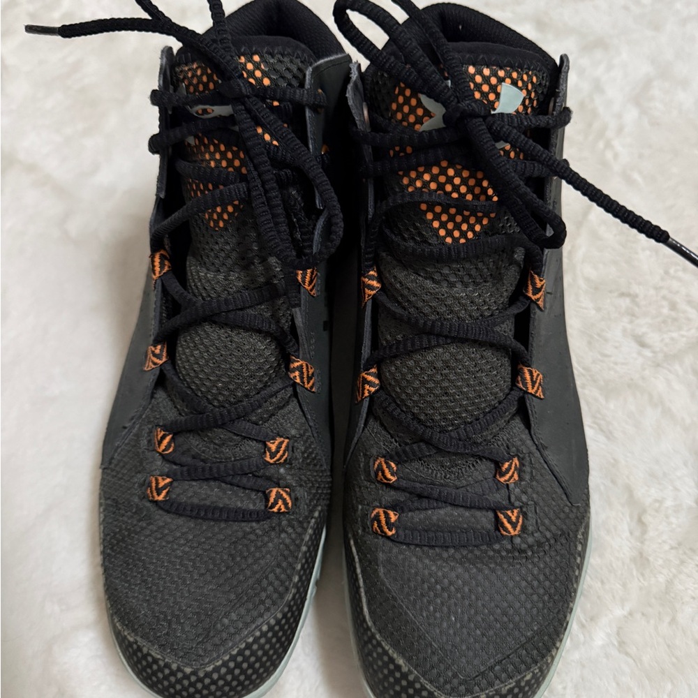 Under Armour Black and Orange High Top Athletic Shoes sz 11